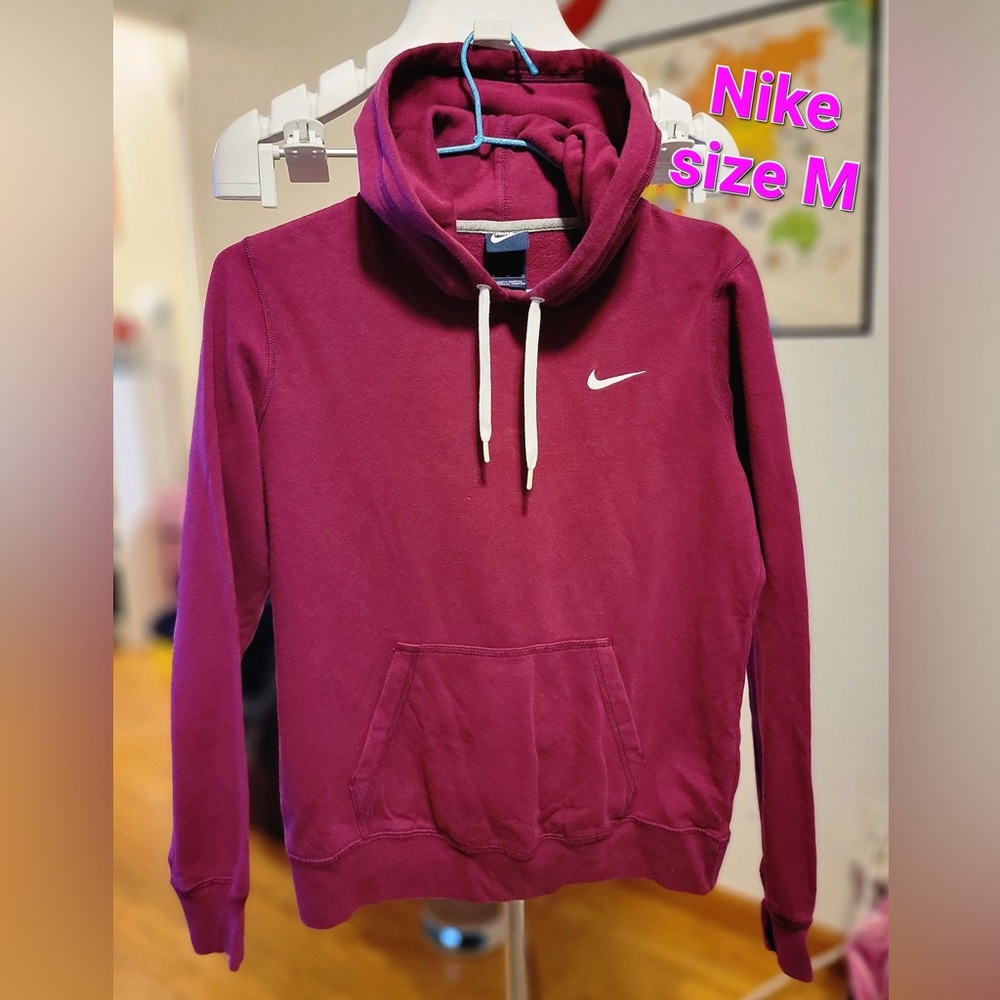 ✨LIKE NEW✨ NIKE HOODIE